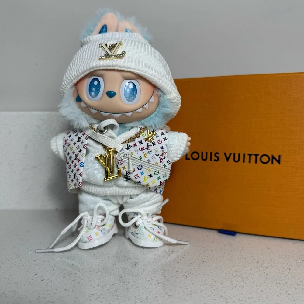 LABUBU FASHION INSPIRED OUTFIT, FULLY LOADED OUTFIT, NEW 🆕 - Picture 1 of 2